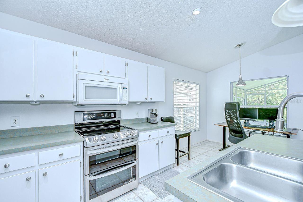 11103 INDIAN OAKS DR, TAMPA, FL, 33625