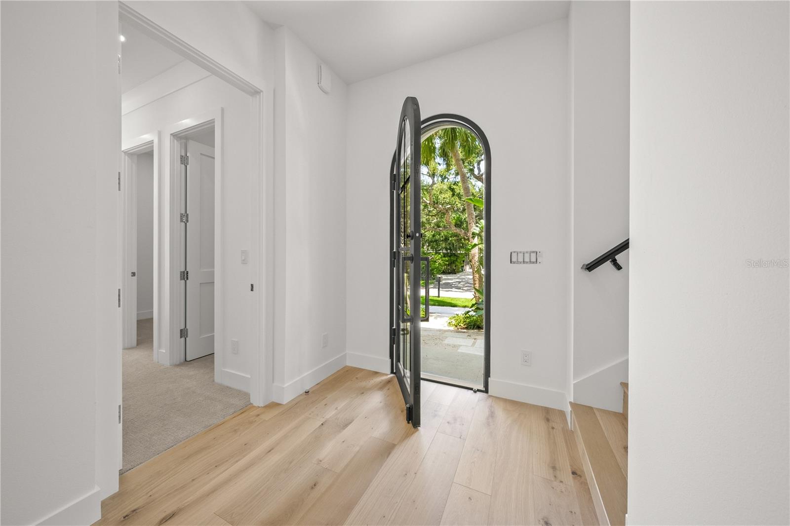 A4664044 Property Photo