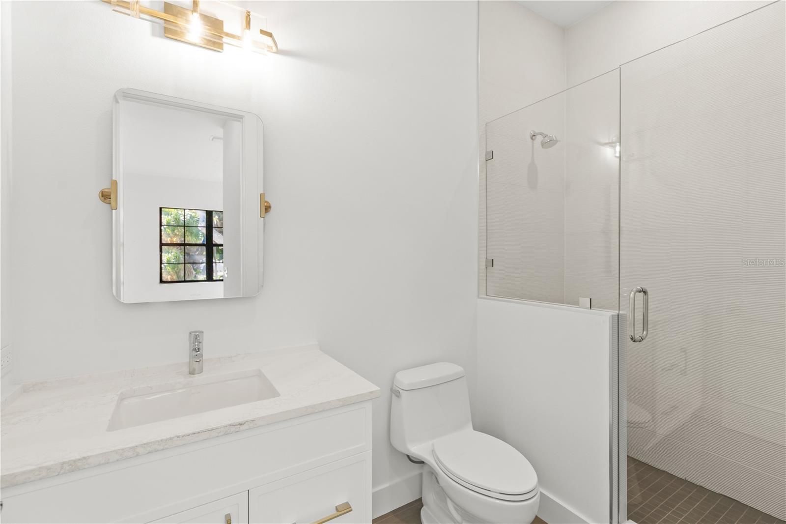 A4664044 Property Photo