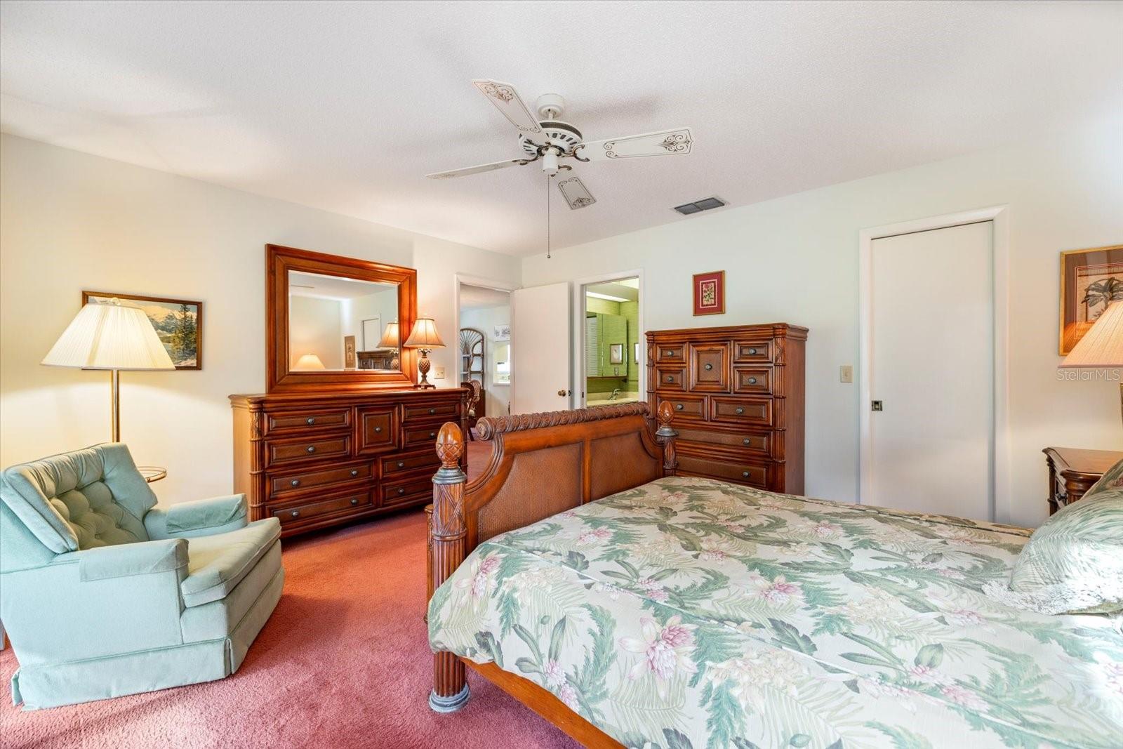 462 OAK HILL CIR #5, SARASOTA, FL, 34232