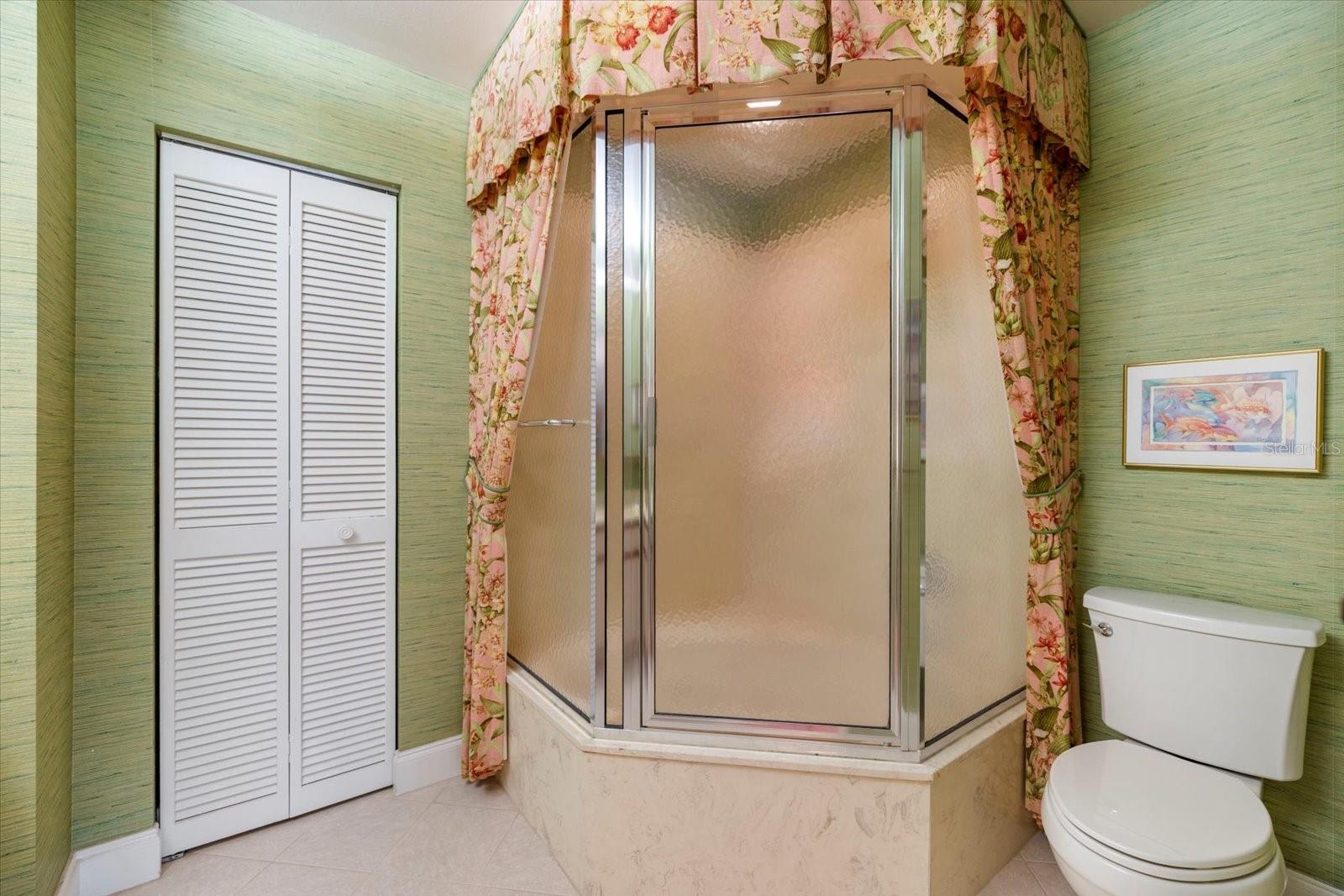 462 OAK HILL CIR #5, SARASOTA, FL, 34232