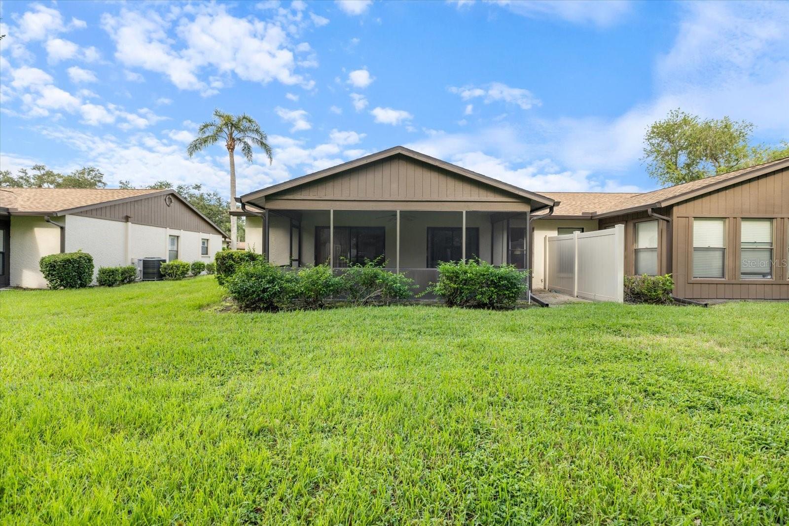 462 OAK HILL CIR #5, SARASOTA, FL, 34232