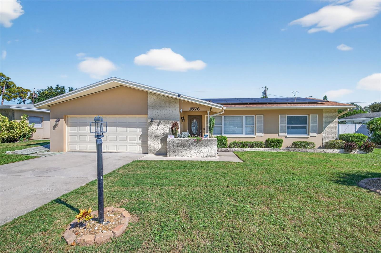 1576 ROSERY RD NE, LARGO, FL, 33770