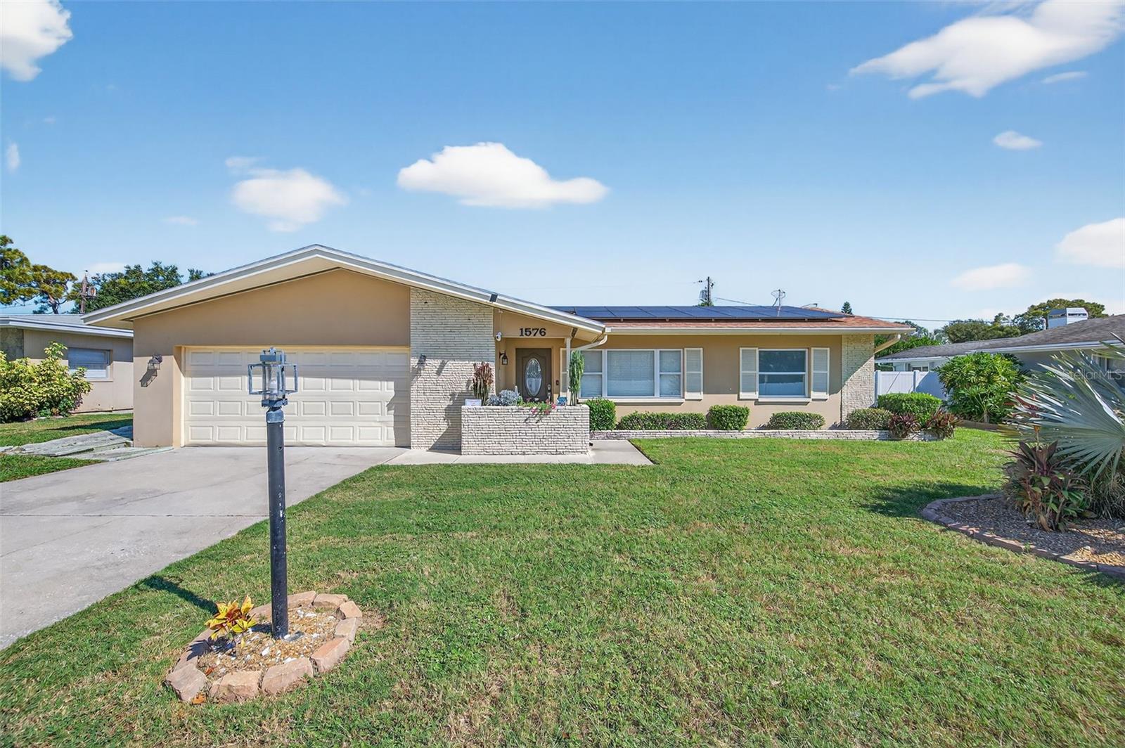 1576 ROSERY RD NE, LARGO, FL, 33770