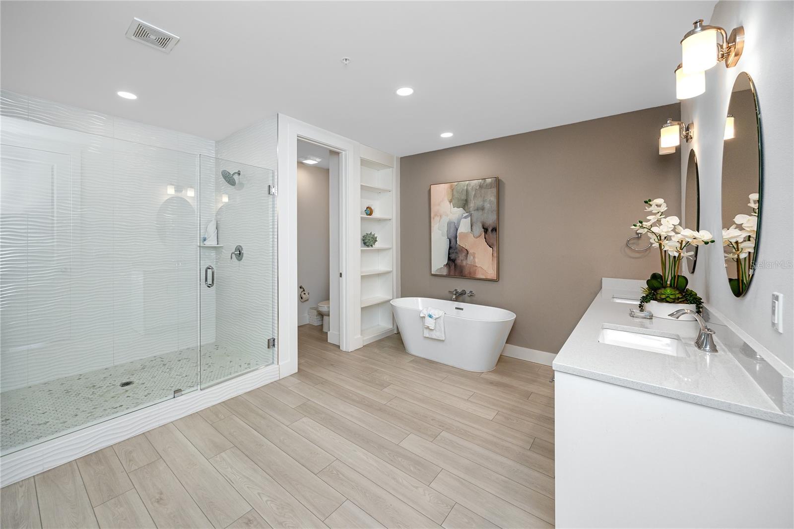 300 150TH AVE #305, MADEIRA BEACH, FL, 33708