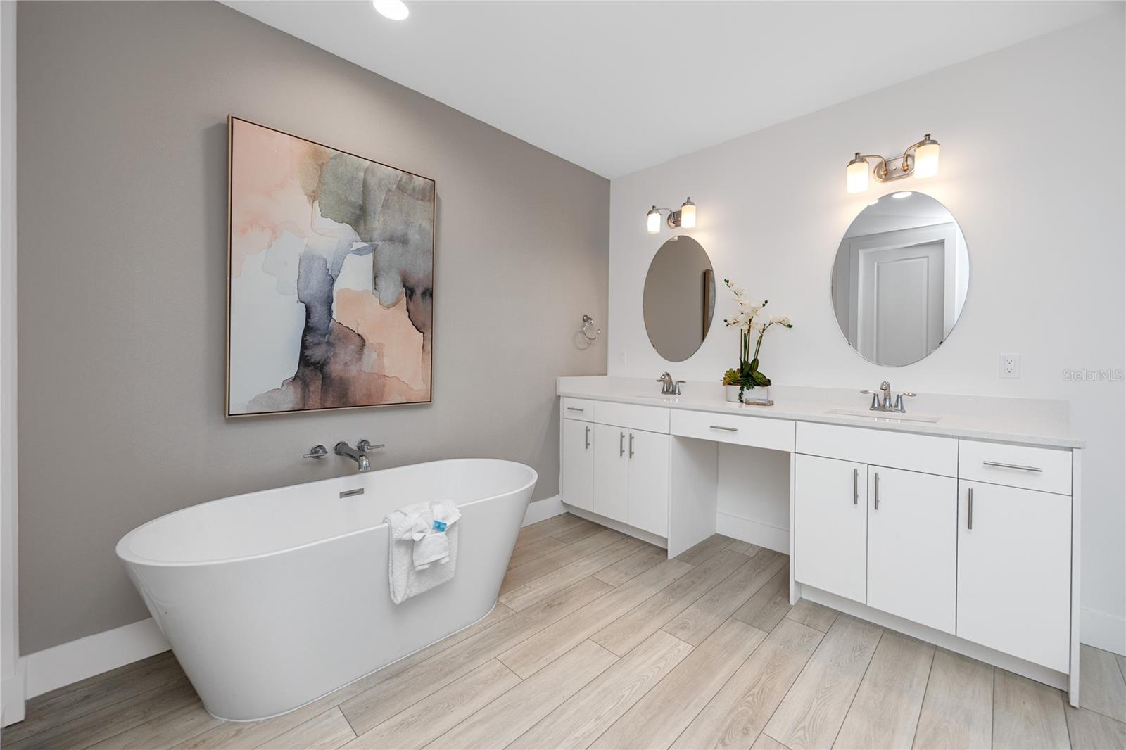 300 150TH AVE #305, MADEIRA BEACH, FL, 33708