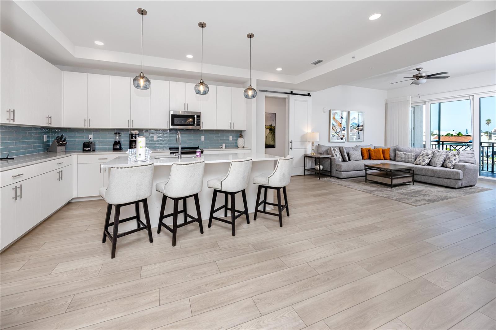 300 150TH AVE #305, MADEIRA BEACH, FL, 33708