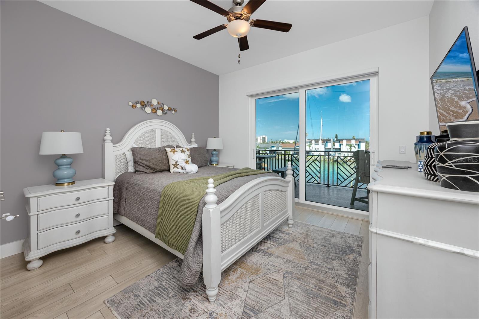 300 150TH AVE #305, MADEIRA BEACH, FL, 33708