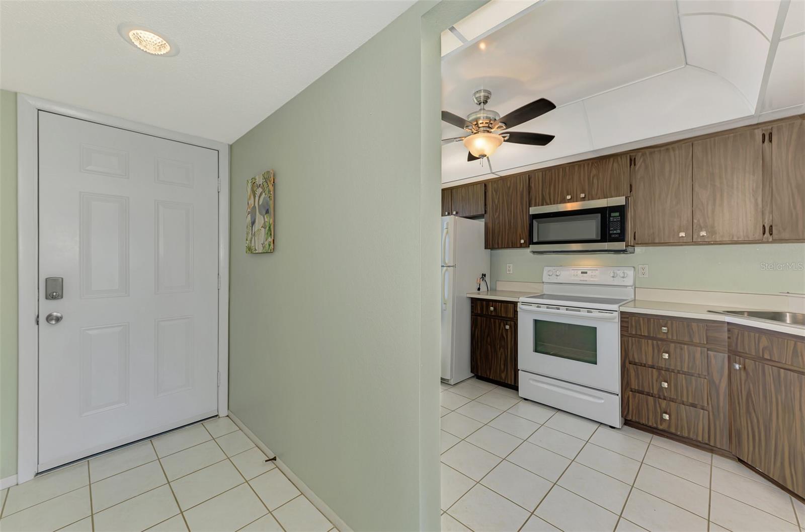 725 CAPRI ISLES BLVD #725, VENICE, FL, 34292