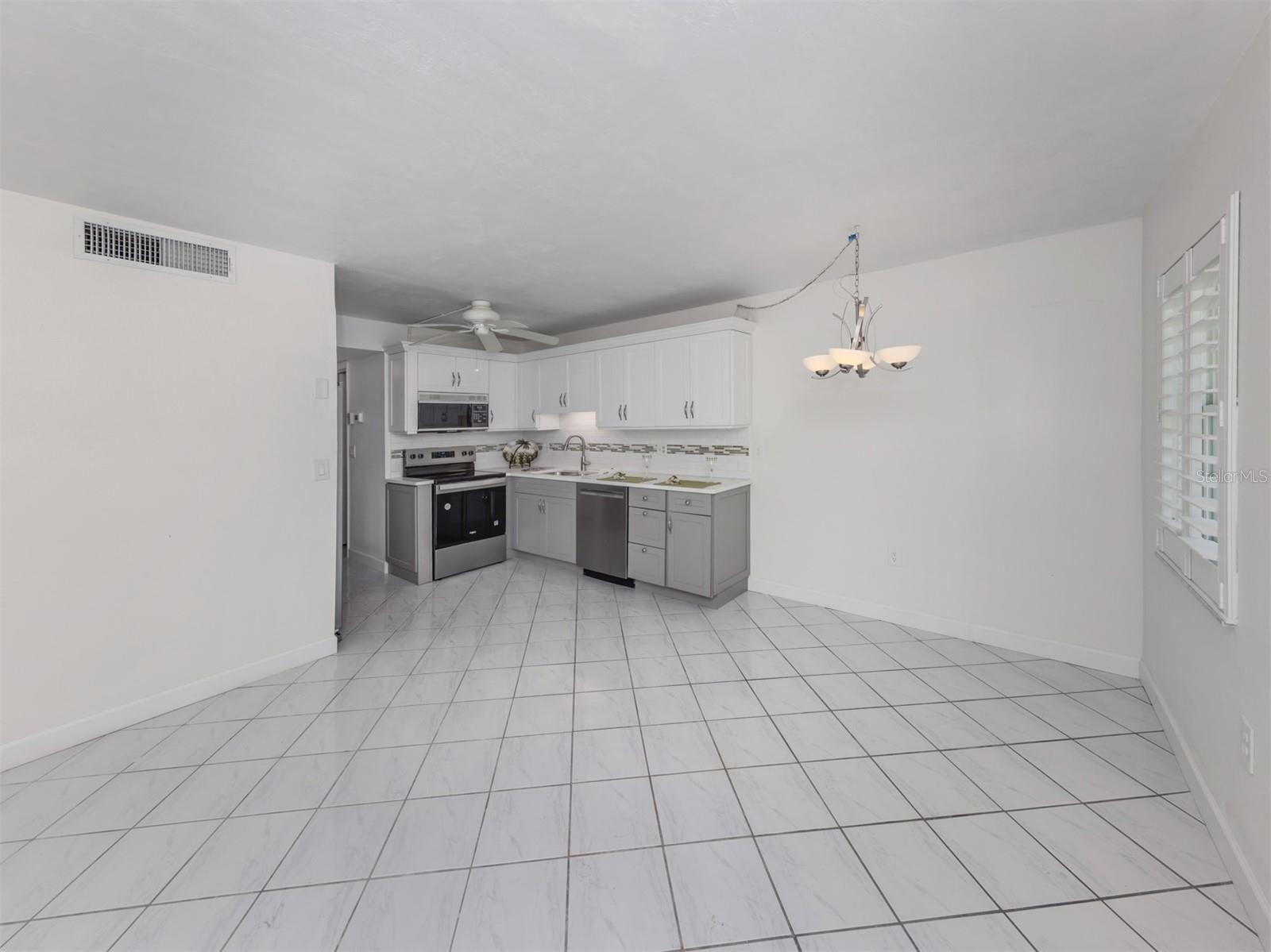 1001 INLET CIR #169, VENICE, FL, 34285