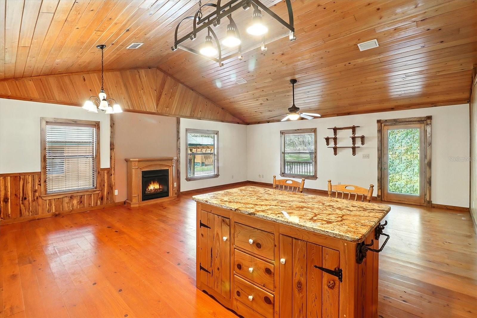 10596 E ASHWOOD LN, INVERNESS, FL, 34450