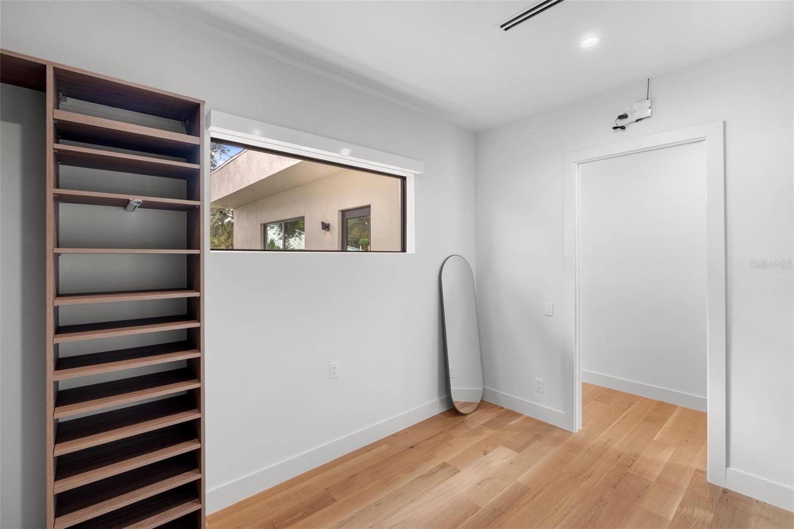 A4664056 Property Photo