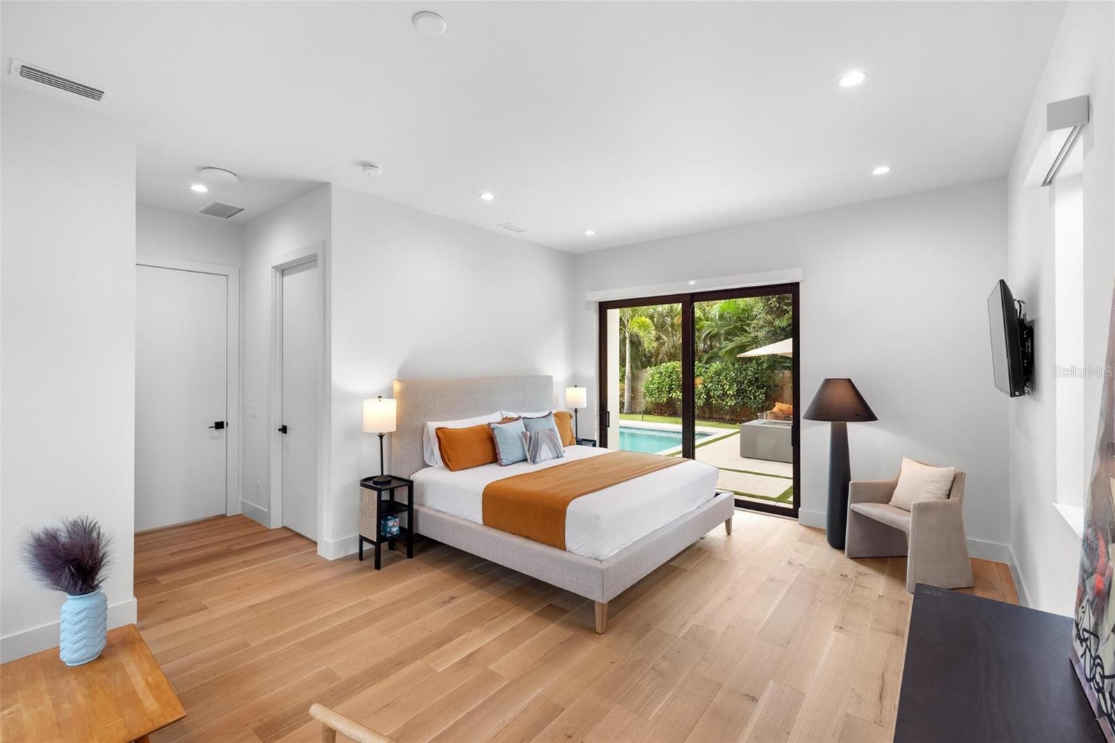 A4664056 Property Photo