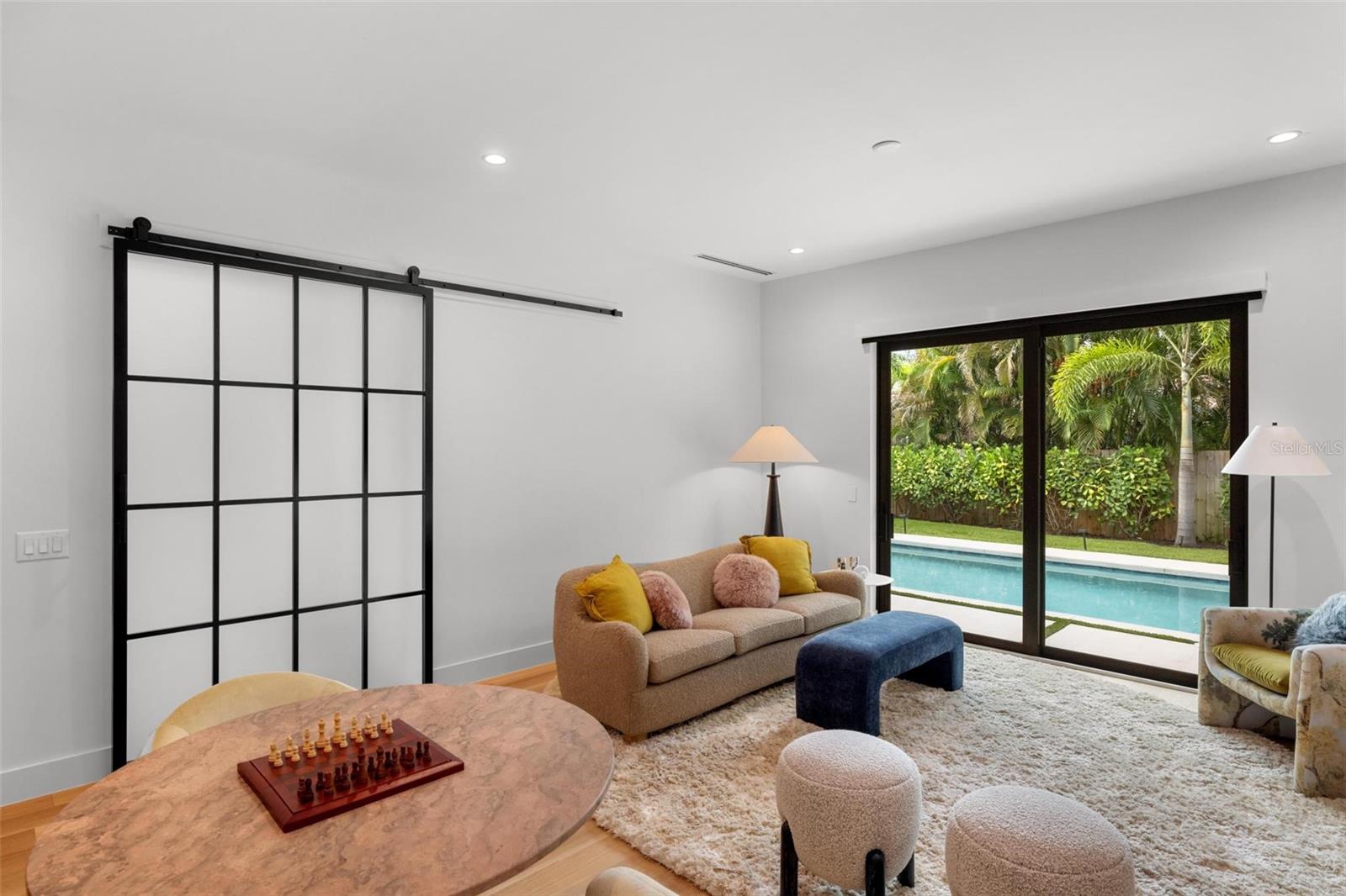 A4664056 Property Photo