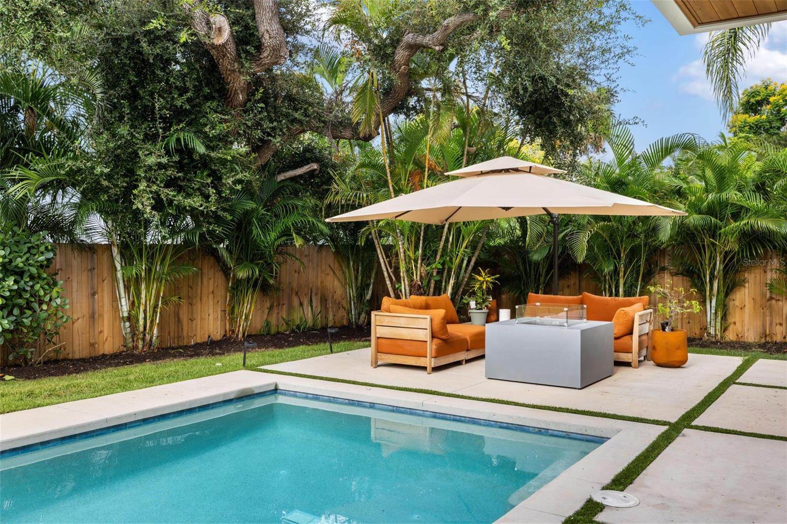 A4664056 Property Photo