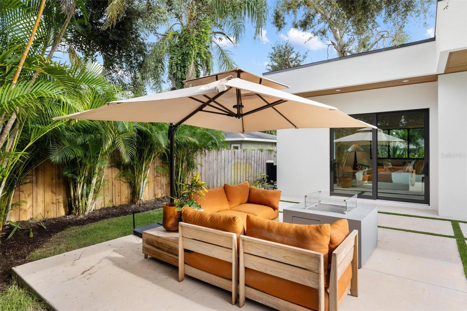 A4664056 Property Photo
