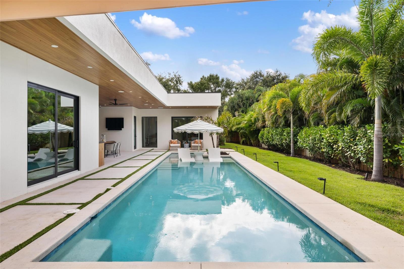 A4664056 Property Photo