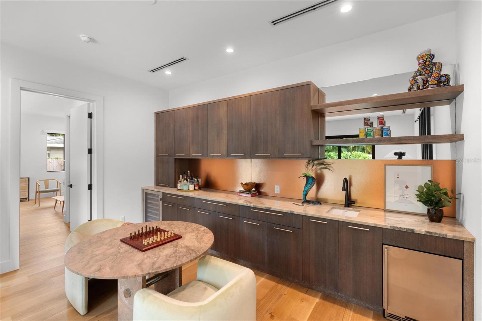 A4664056 Property Photo