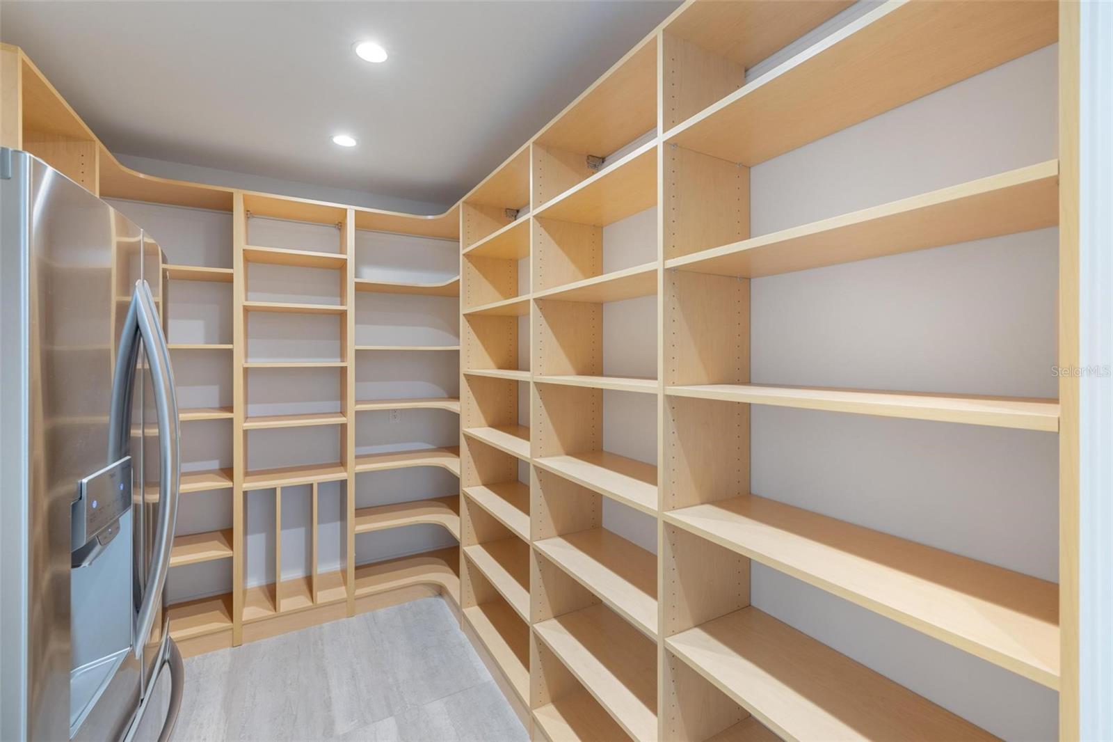 A4664056 Property Photo