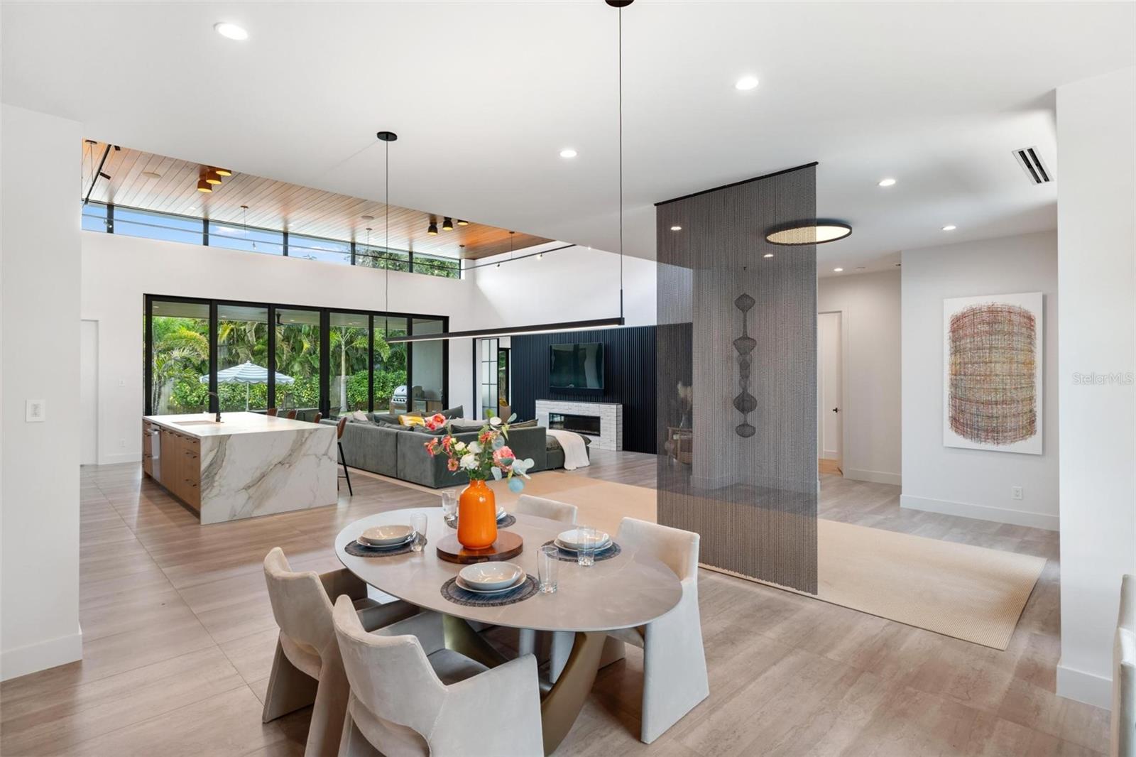 A4664056 Property Photo