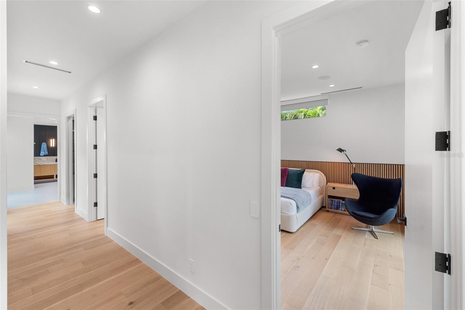 A4664056 Property Photo