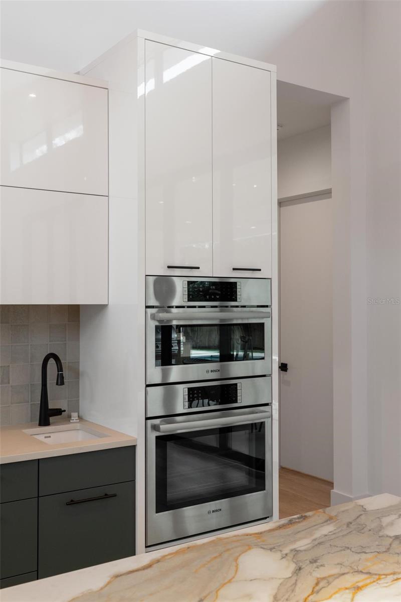 A4664056 Property Photo