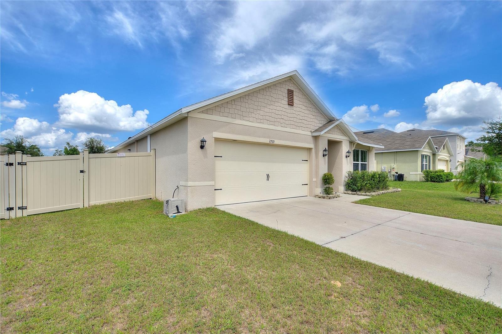 2769 GRAND CENTRAL AVE, TAVARES, FL, 32778