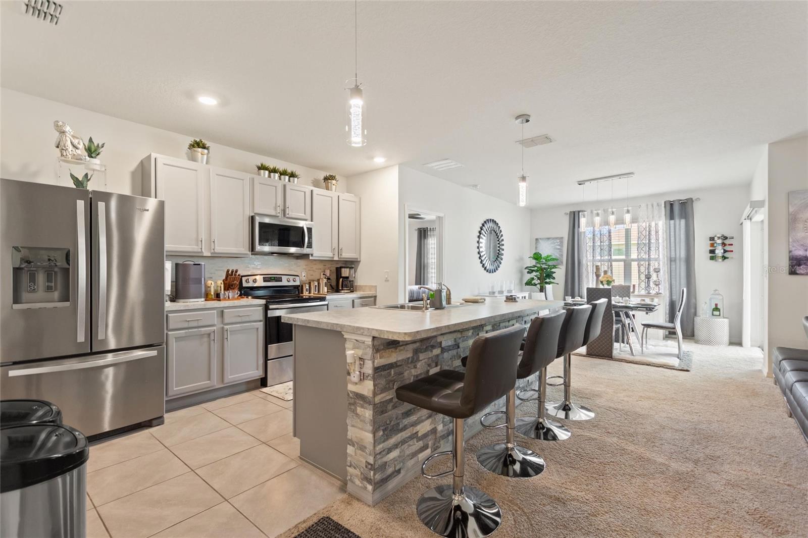 2769 GRAND CENTRAL AVE, TAVARES, FL, 32778