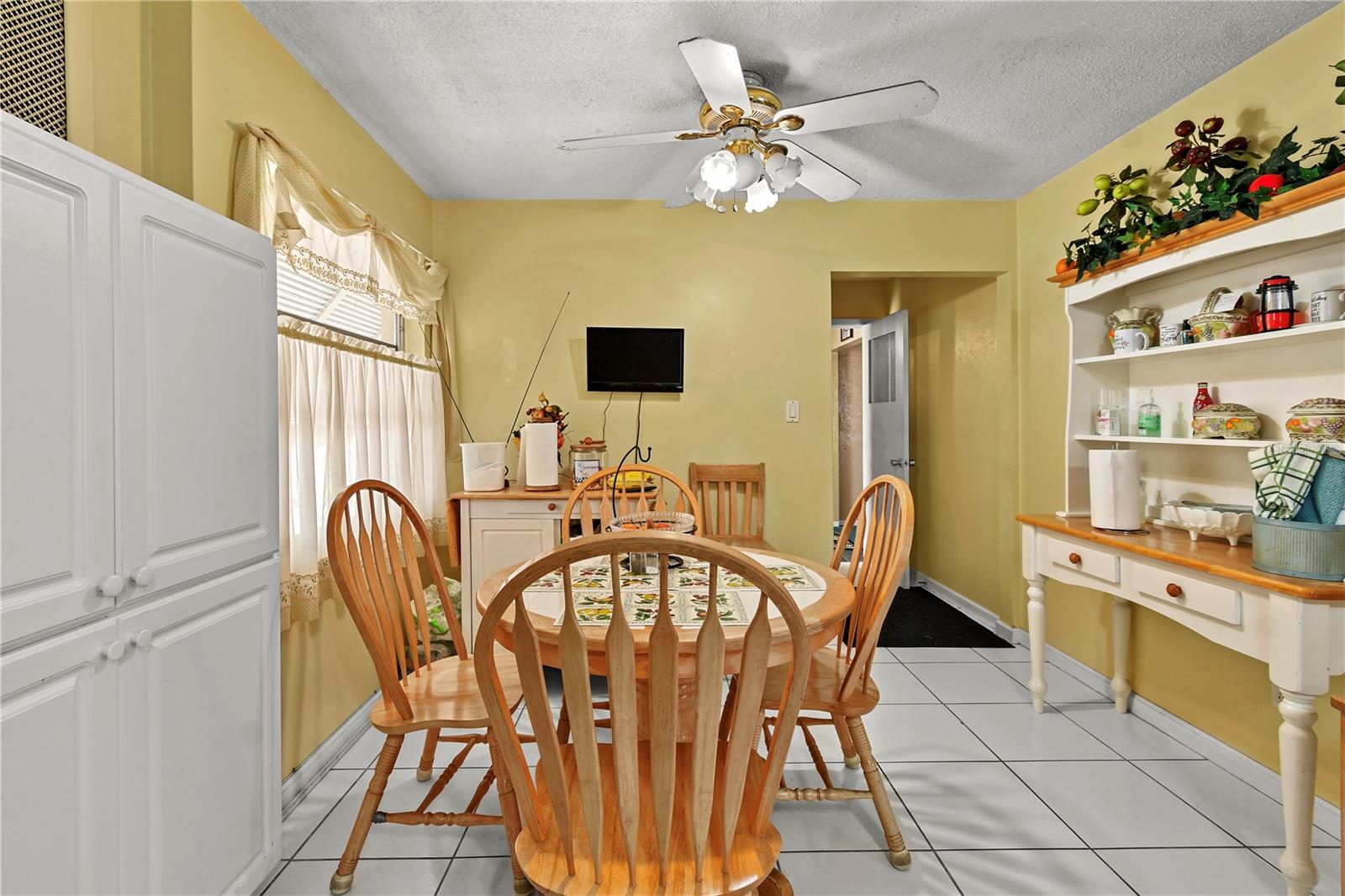 2670 PINELLAS POINT DR S, ST PETERSBURG, FL, 33712