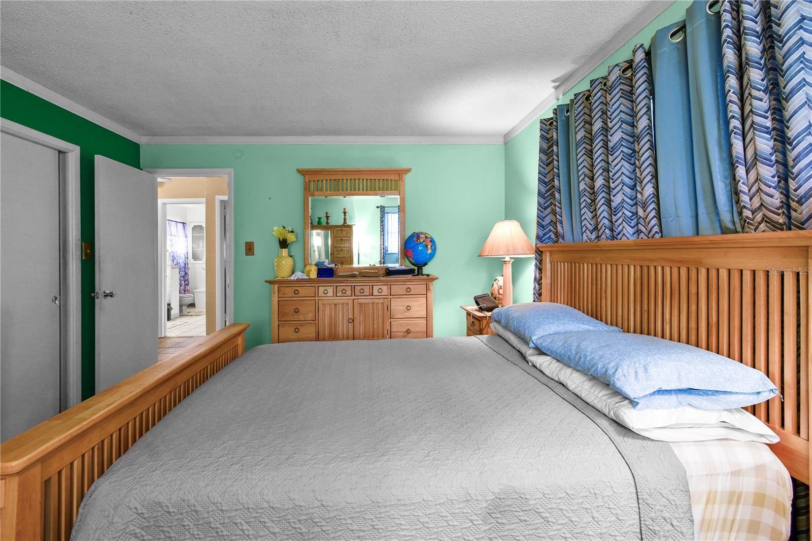 2670 PINELLAS POINT DR S, ST PETERSBURG, FL, 33712