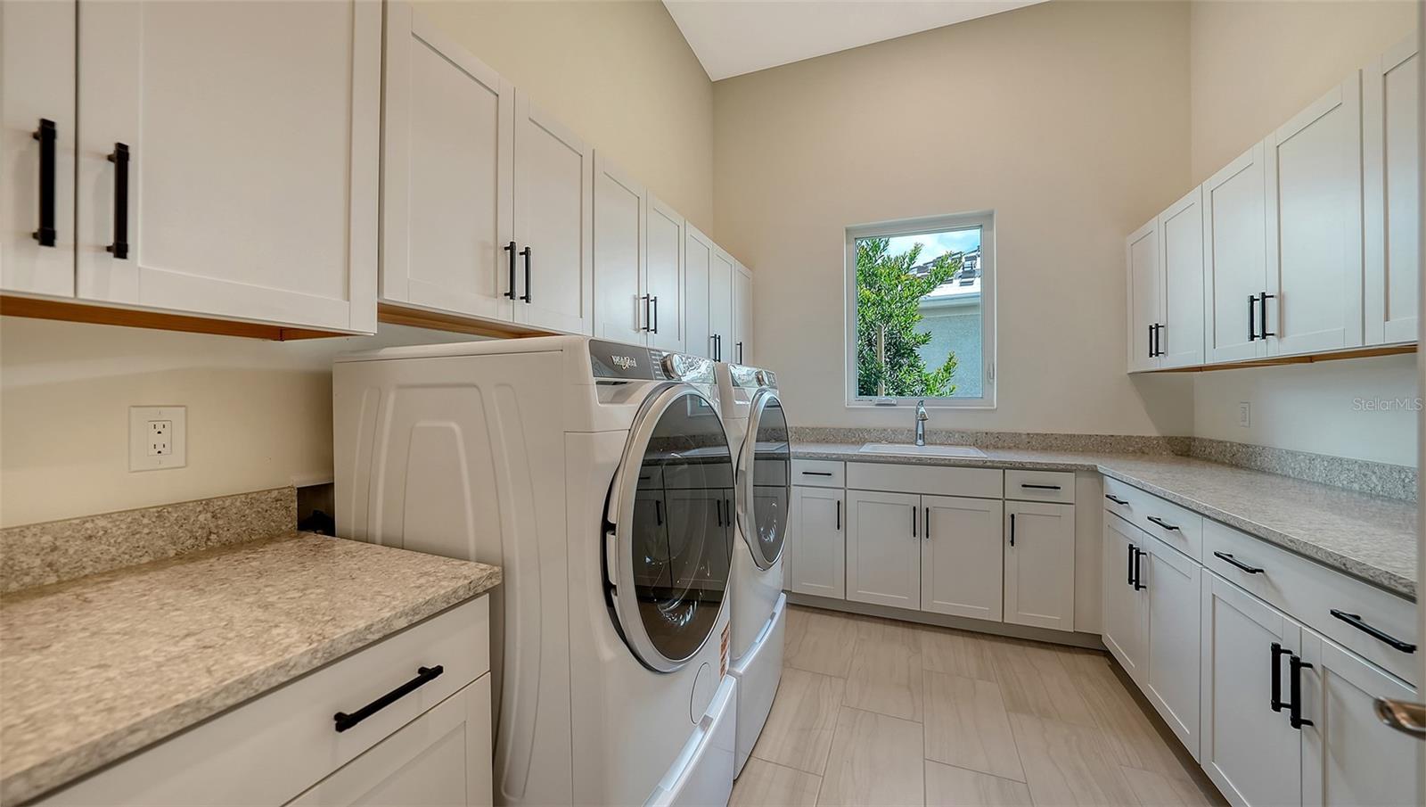 1122 BLUE SHELL LOOP, SARASOTA, FL, 34240