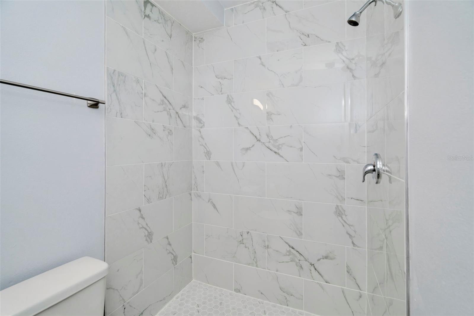 8306 N ORLEANS AVE, TAMPA, FL, 33604