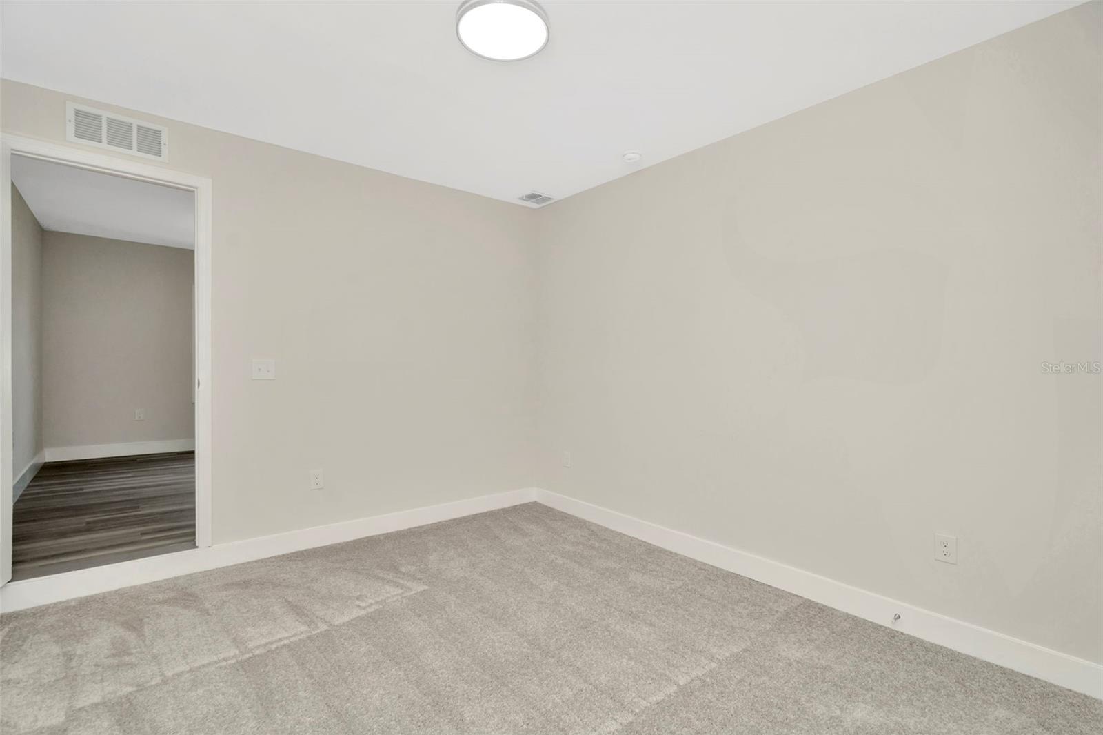 8306 N ORLEANS AVE, TAMPA, FL, 33604