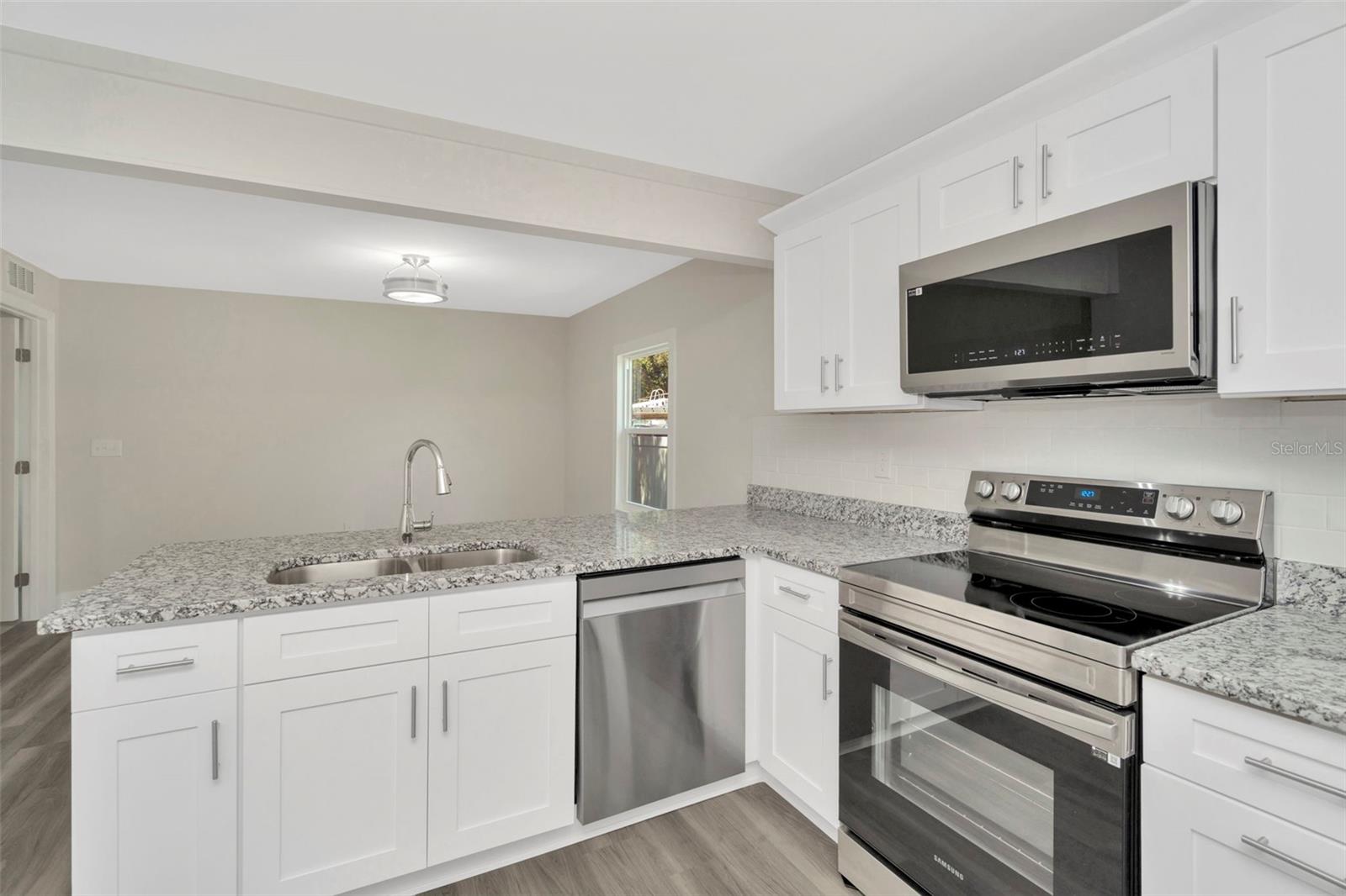 8306 N ORLEANS AVE, TAMPA, FL, 33604