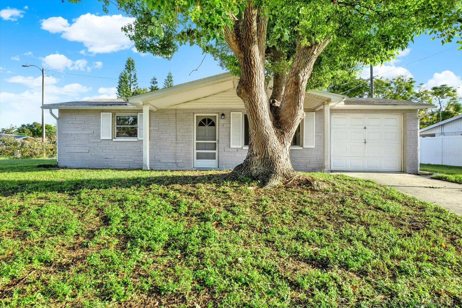 7201 RHINEBECK DR, PORT RICHEY, FL, 34668