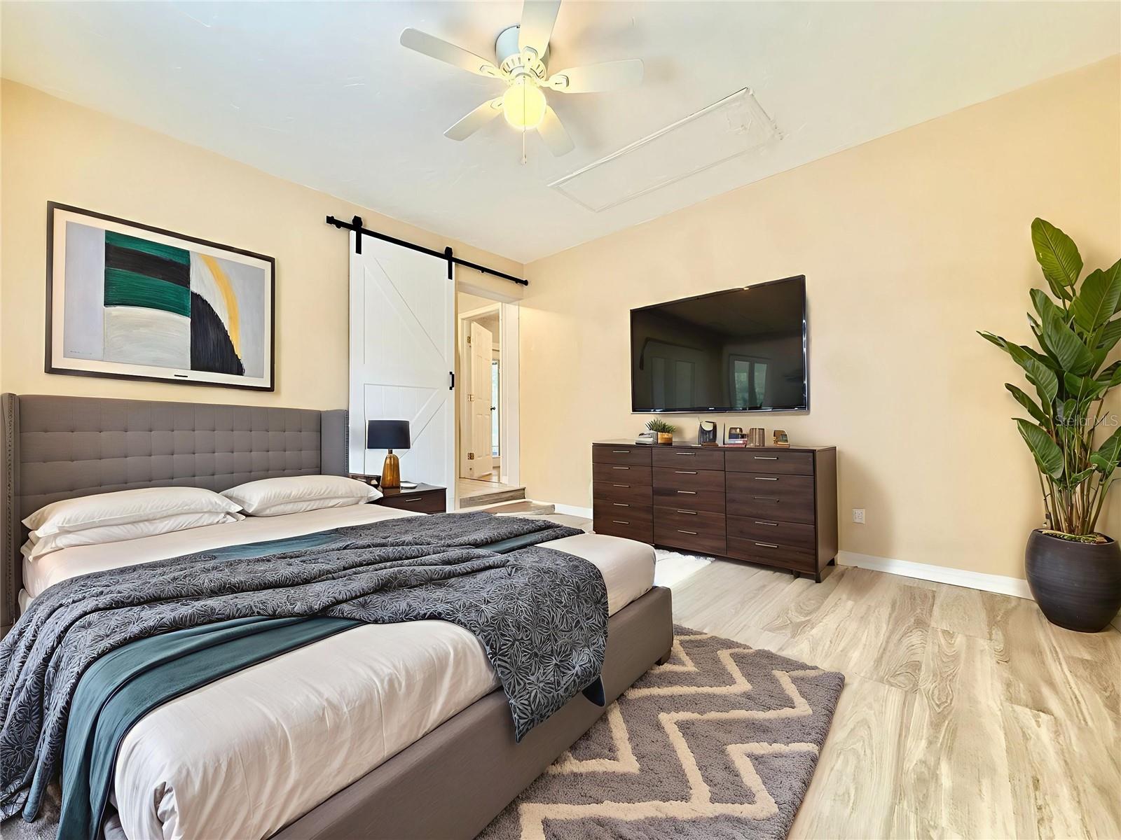 729 E GROVE PL, DELAND, FL, 32724