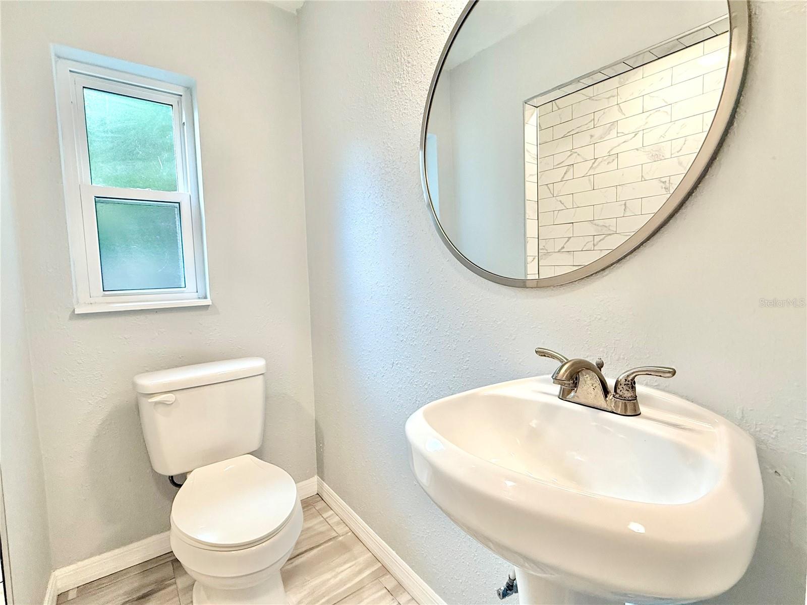 729 E GROVE PL, DELAND, FL, 32724