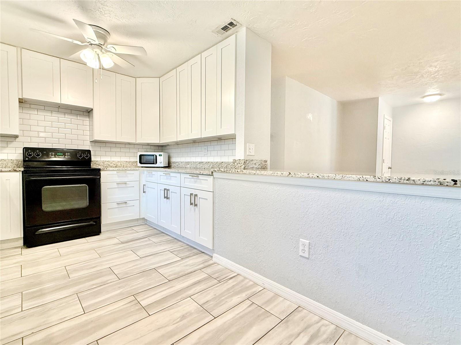 729 E GROVE PL, DELAND, FL, 32724