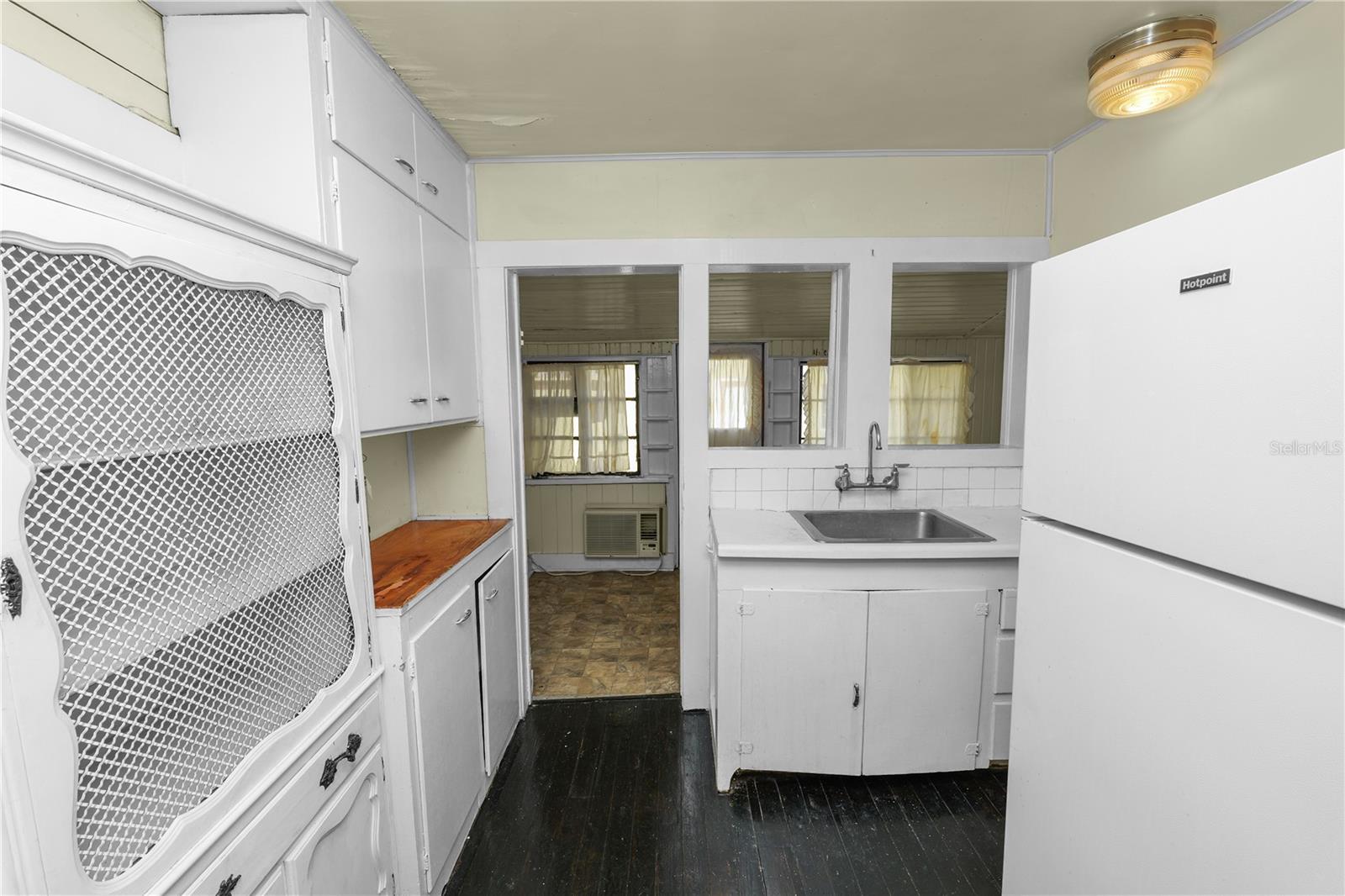 817 SOUTH BLVD, LAKELAND, FL, 33801