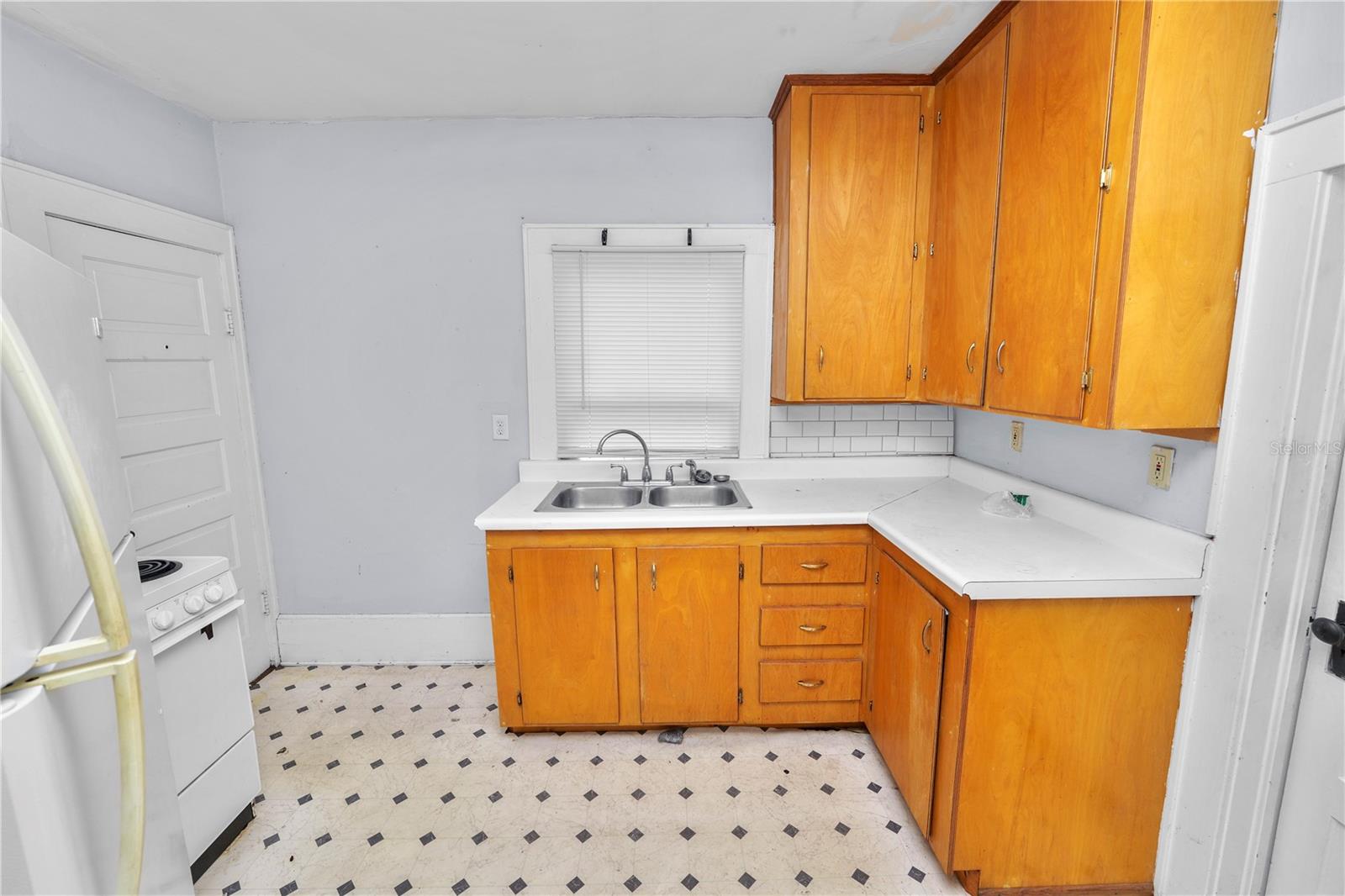 817 SOUTH BLVD, LAKELAND, FL, 33801