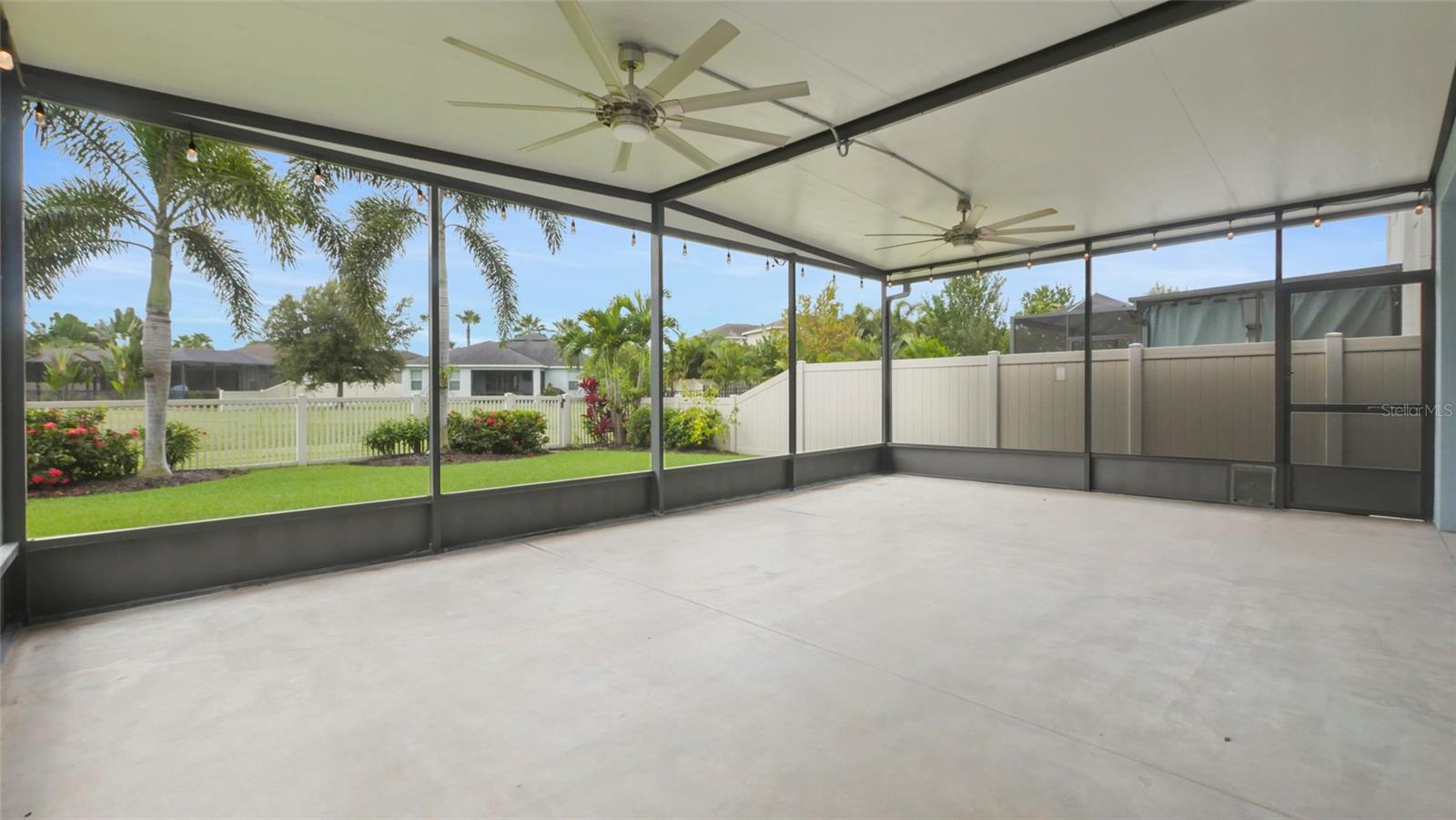 11425 EMERALD SHORE DR, RIVERVIEW, FL, 33579