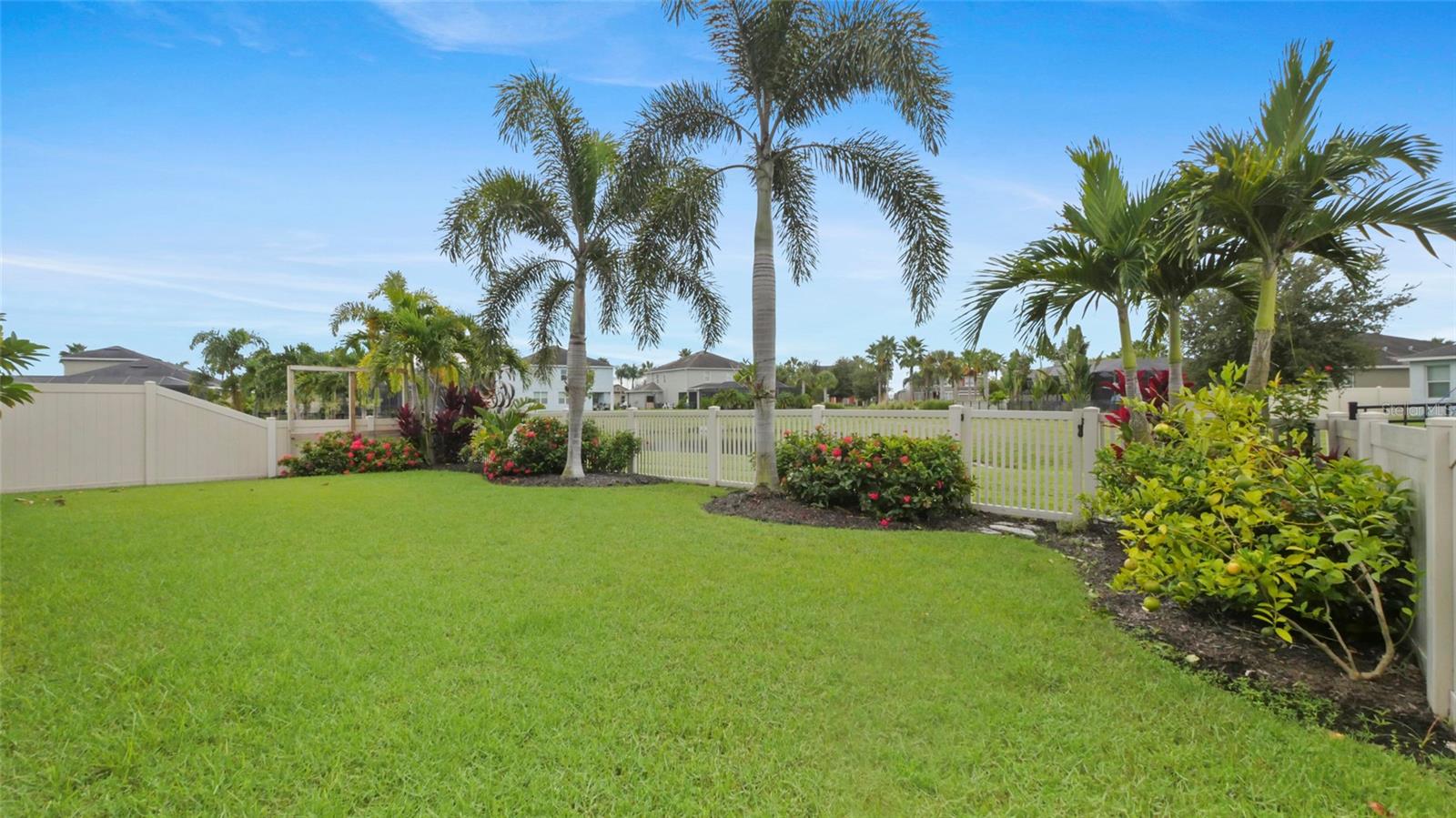 11425 EMERALD SHORE DR, RIVERVIEW, FL, 33579