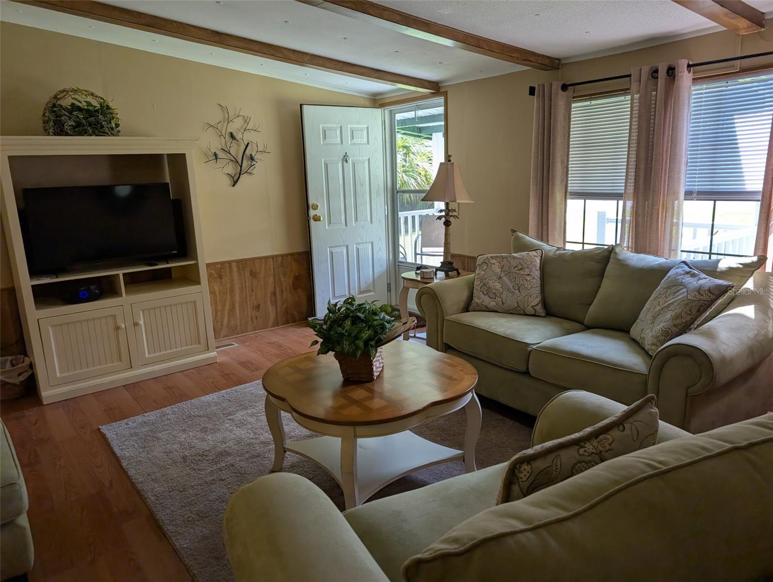 56314 BLUE CREEK RD, ASTOR, FL, 32102