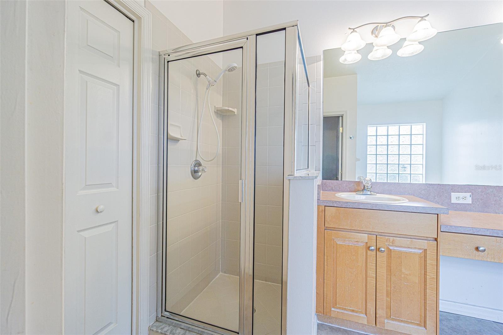 18024 ARBOR CREST DR, TAMPA, FL, 33647