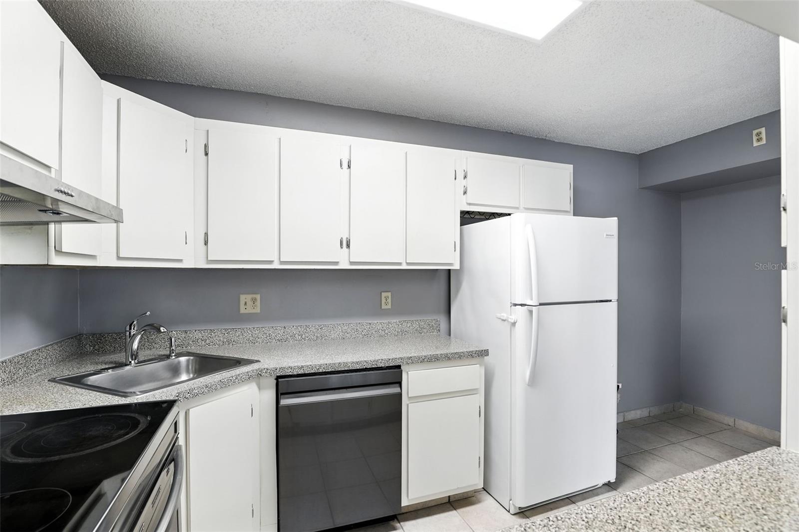 8201 SUN SPRING CIR #B1, ORLANDO, FL, 32825