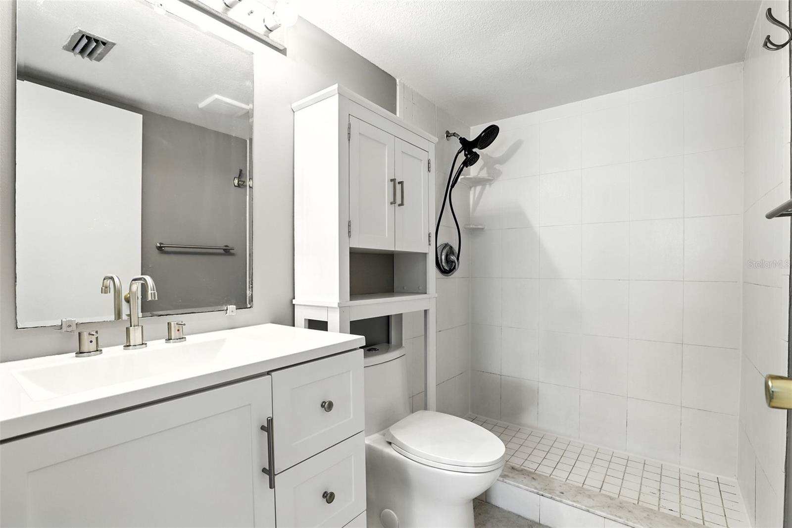 8201 SUN SPRING CIR #B1, ORLANDO, FL, 32825