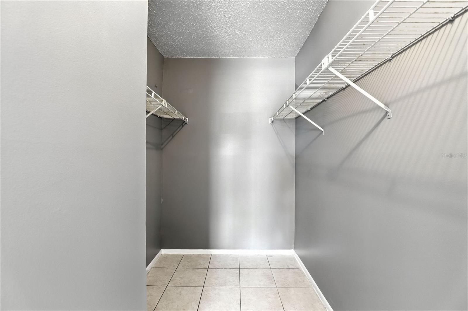 8201 SUN SPRING CIR #B1, ORLANDO, FL, 32825