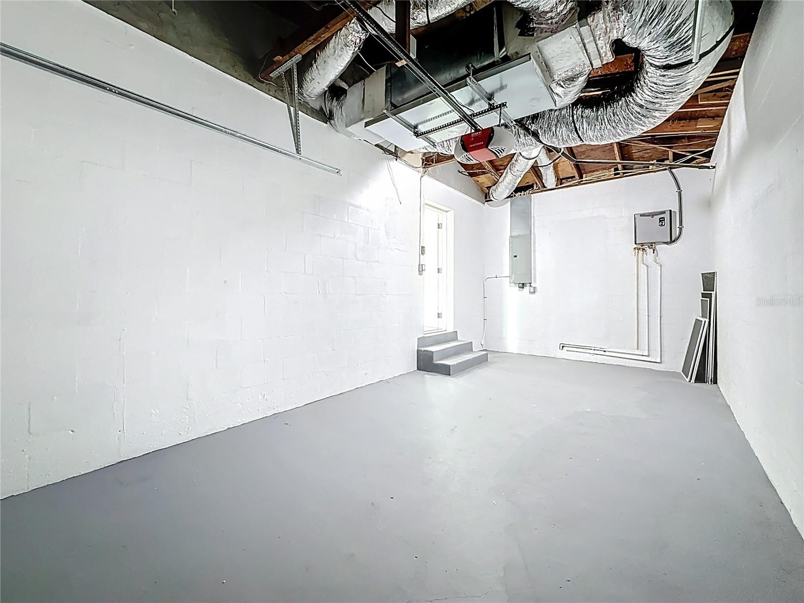 2999 LESLEE LAKE DR N, ST PETERSBURG, FL, 33713