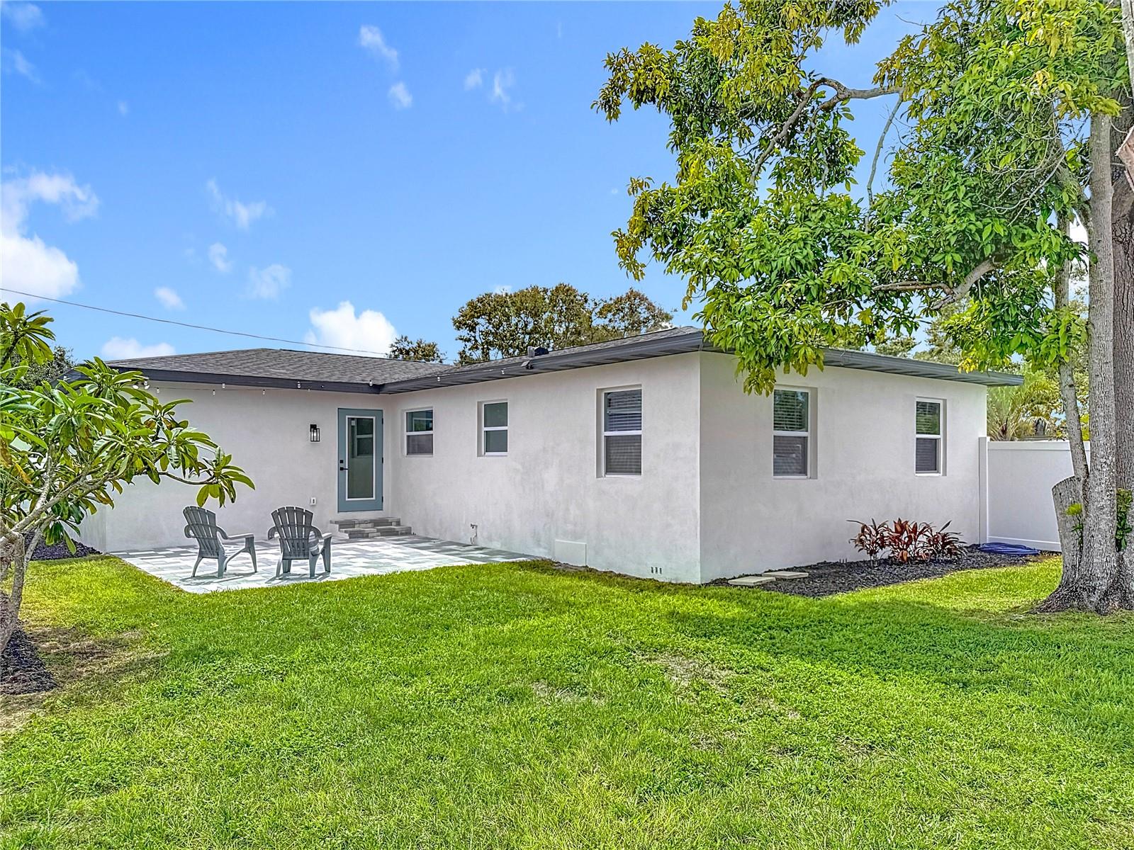 2999 LESLEE LAKE DR N, ST PETERSBURG, FL, 33713