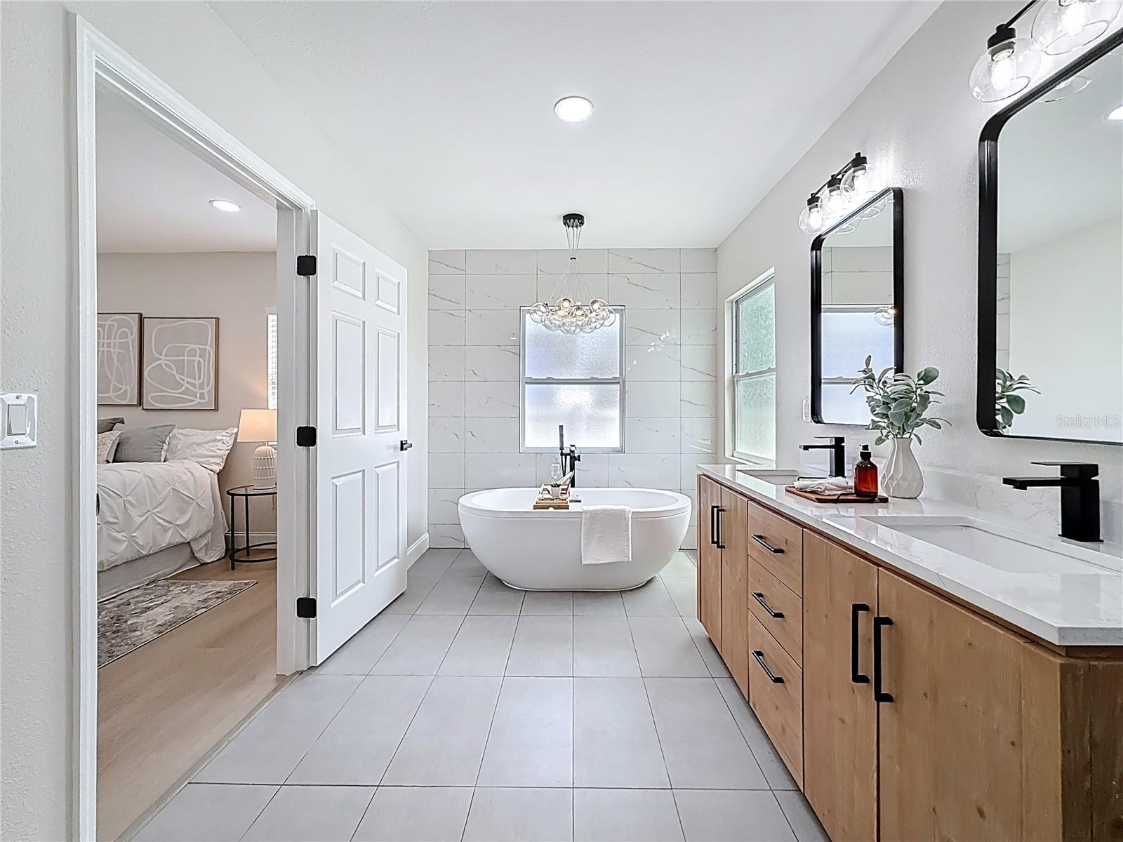 2999 LESLEE LAKE DR N, ST PETERSBURG, FL, 33713